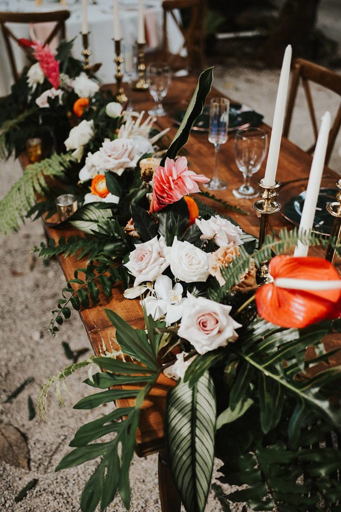 Tropical sweetheart table at the Historic Walton House in Homestead Florida
