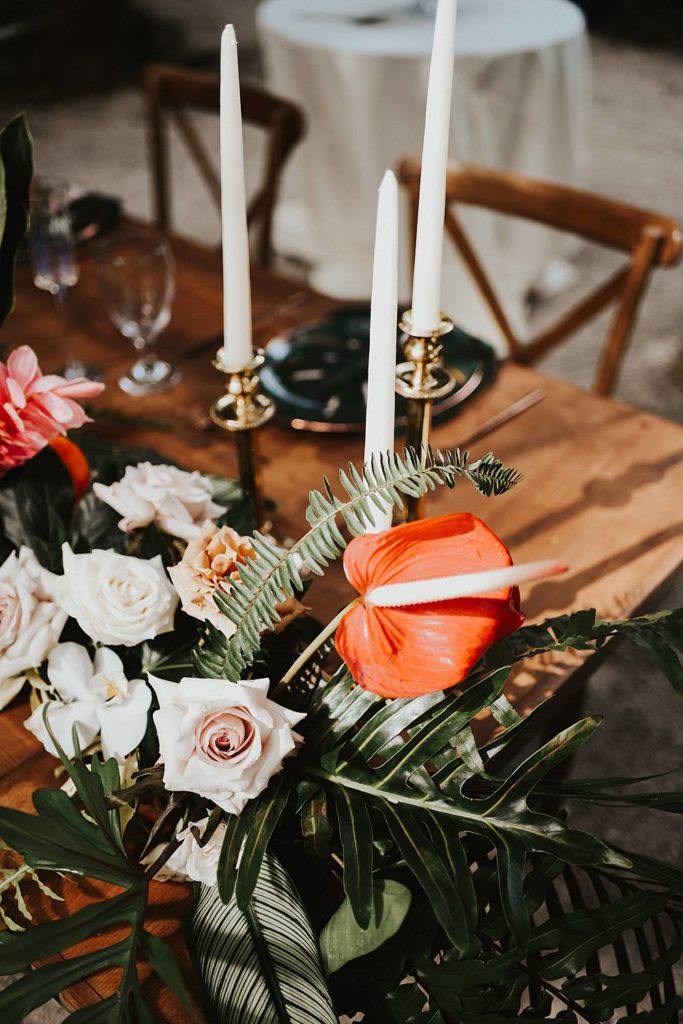 Tropical sweetheart table at the Historic Walton House in Homestead Florida