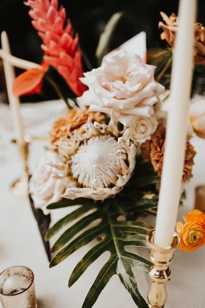 Tropical sweetheart table at the Historic Walton House in Homestead Florida