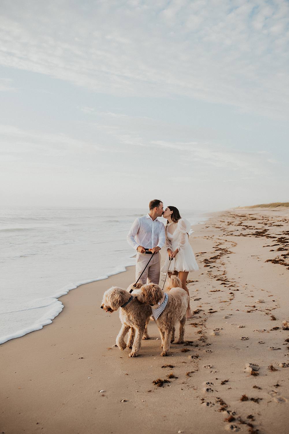 How to elope with dogs in Florida