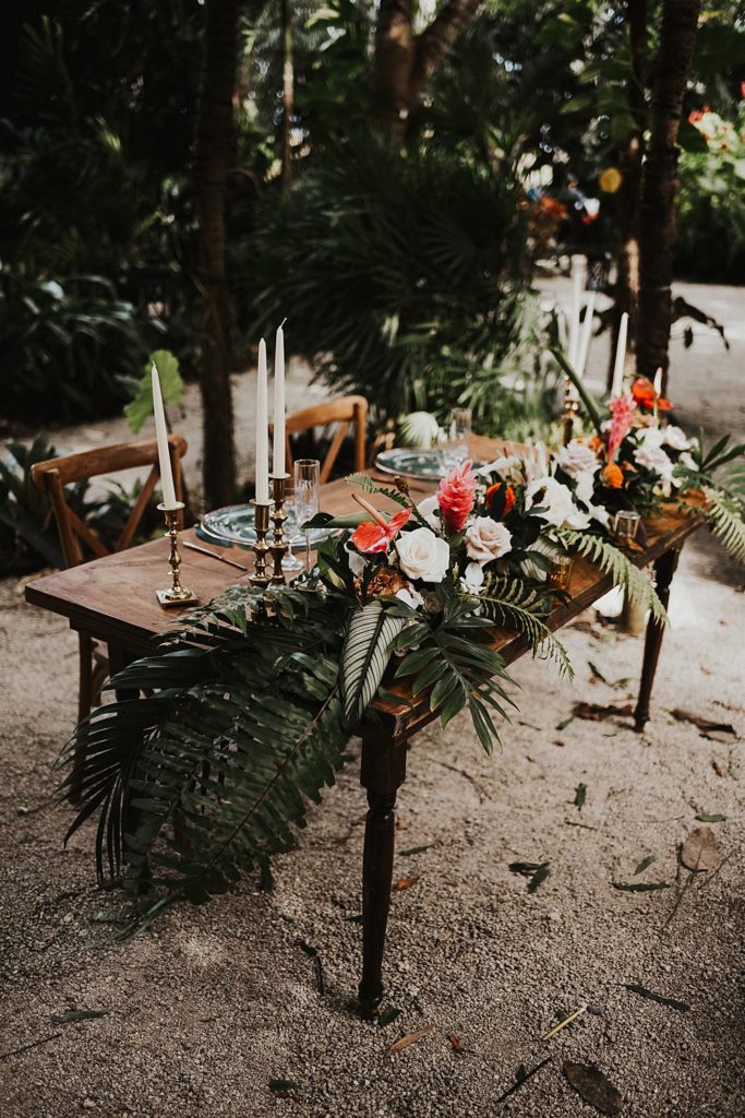 Tropical sweetheart table at the Historic Walton House in Homestead Florida